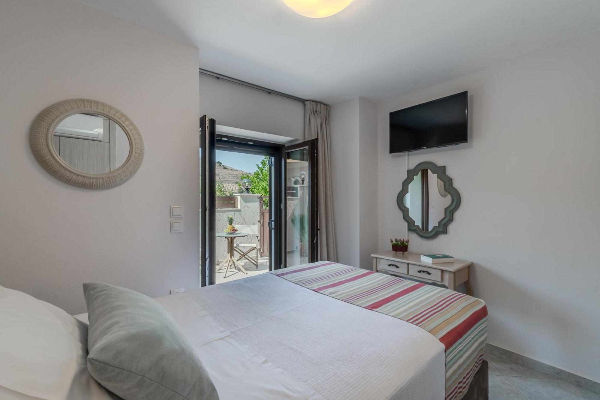 Casa Kastella, Private Jacuzzi & Bbq Facilities! Vila Angouseliana Exterior foto